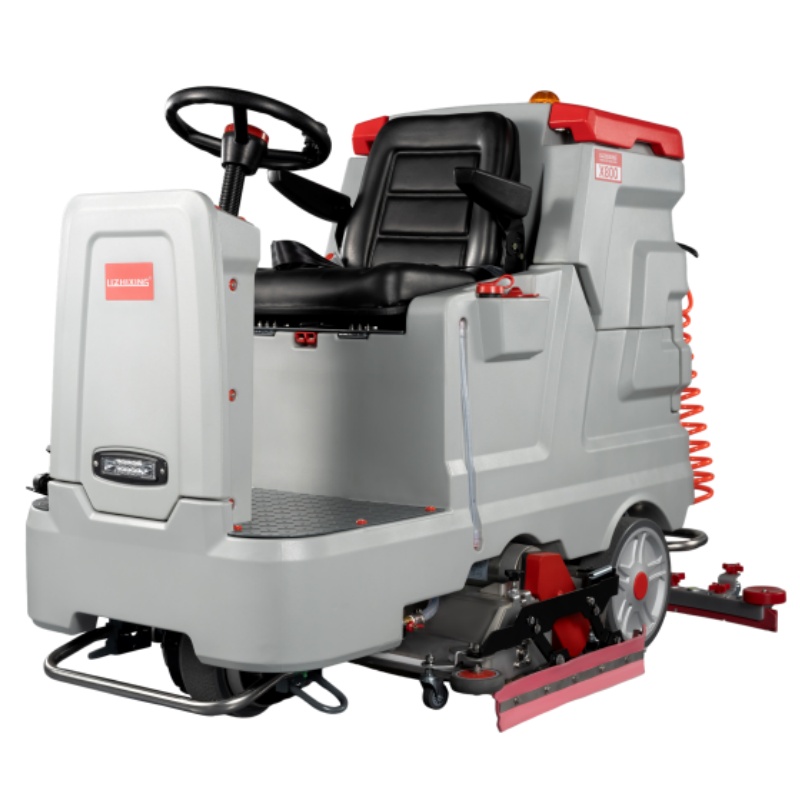 荣昌坦洁驾驶式洗扫一体机X800